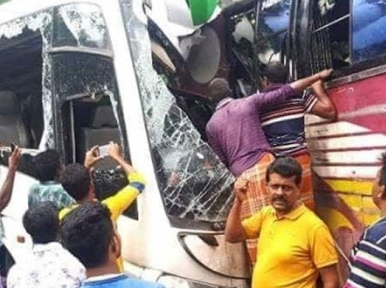 Two bus collides,kills 1